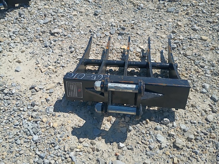 #l65-016-•-ireas-rake-mini-excavator-attachment-image-3