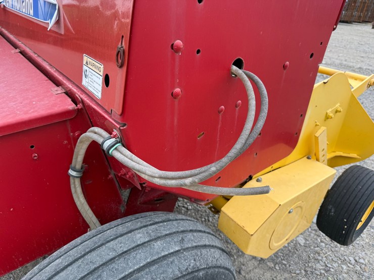 2017-new-holland-bc5070-image-6