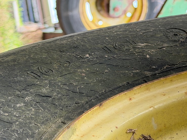 john-deere-530-image-5