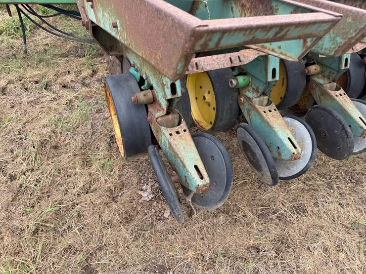 john-deere-530-image-30