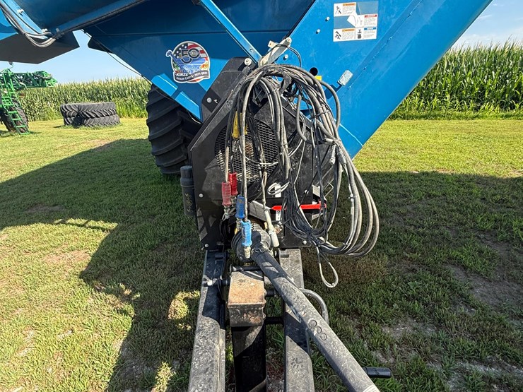 2022-kinze-1121-image-11