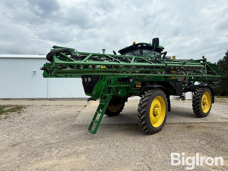 2020-john-deere-r4038-image-1