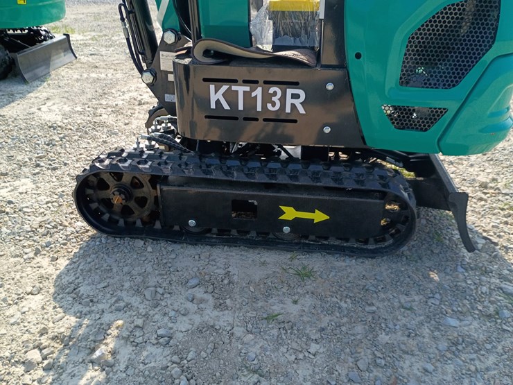 #l62-009-•-2026-cfg-kt13r-mini-excavator-image-10