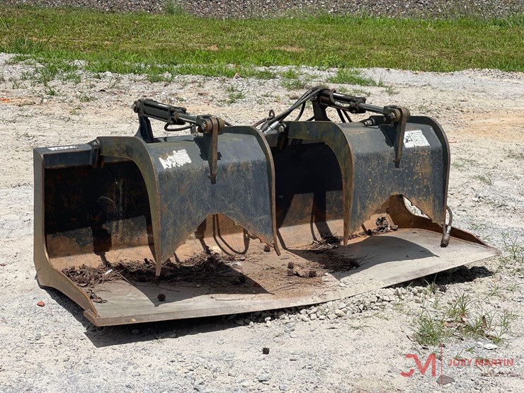 71"-hydraulic-grapple-bucket-skid-steer-attachment-image-1