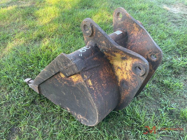 28"-tooth-excavator-bucket-image-5