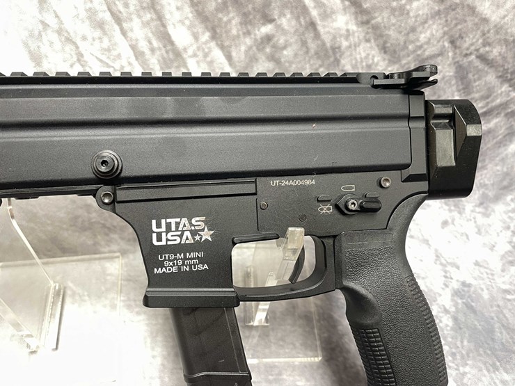 #10858-•-utas-usa-ut9-machine-,-9mm-luger-semi-auto-pistol,-sn:-ut-24a004984-image-10