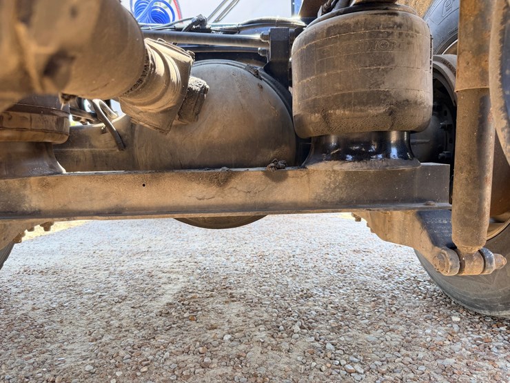 2010-kenworth-t800-image-78