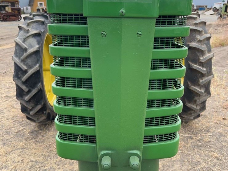 john-deere-h-image-9