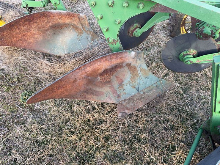 john-deere-8-image-15
