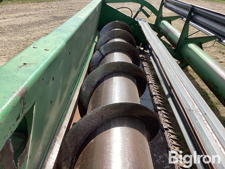 john-deere-230-image-16
