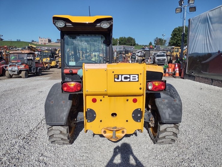 jcb-525-image-4