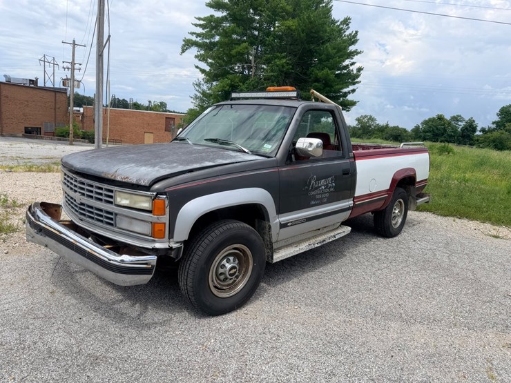 1993-chevrolet-k2500-image-3