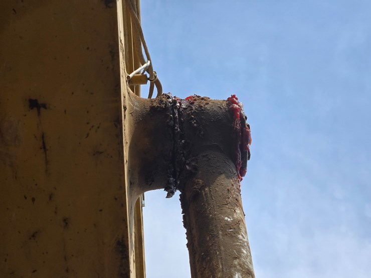 2019-caterpillar-320-image-105