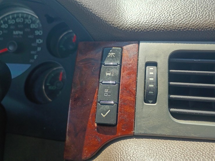 2009-gmc-yukon-xl-image-48
