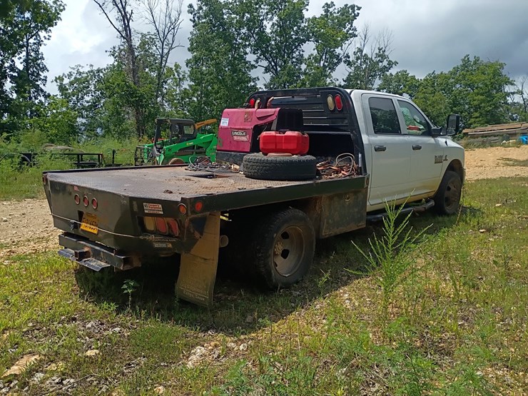 2014-dodge-3500-image-5