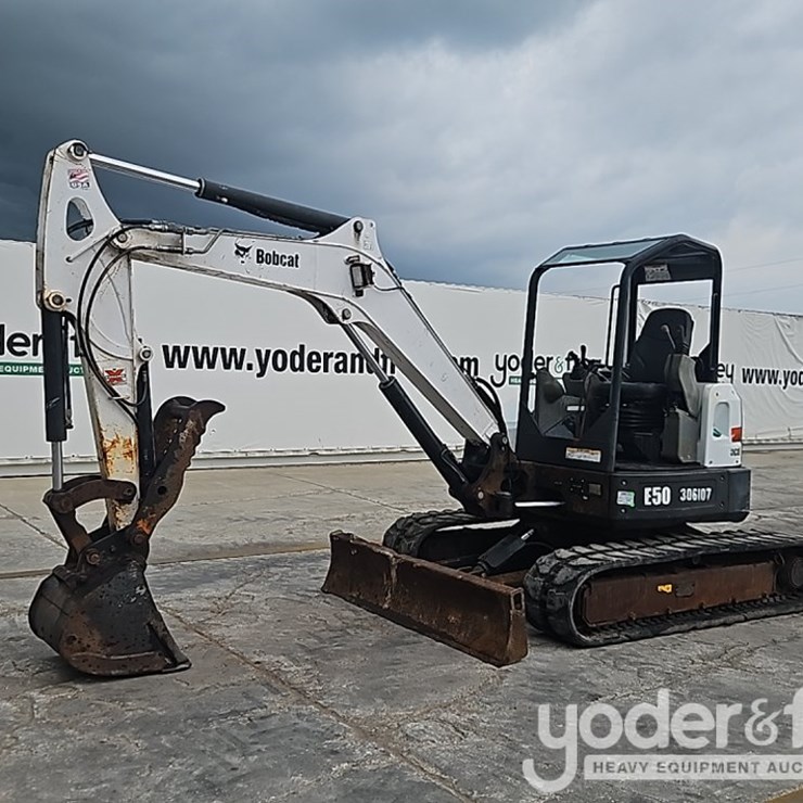 BOBCAT E50
