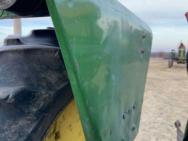 john-deere-720-image-36
