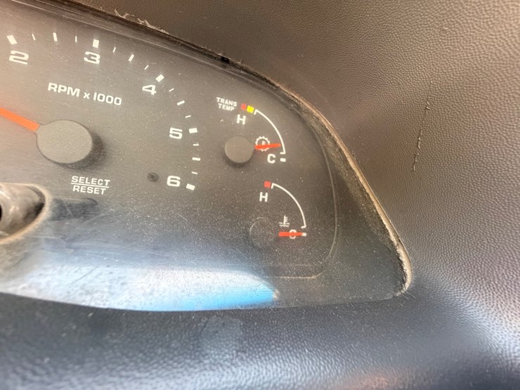 2003-ford-f550-image-58