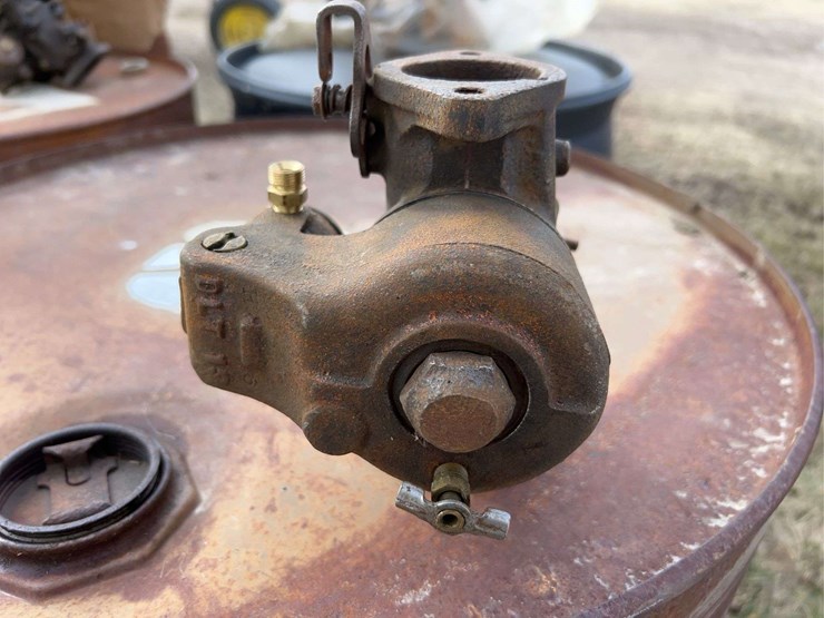 john-deere-16-image-12