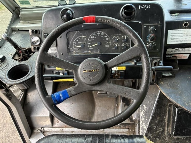 2002-workhorse-p42-image-20