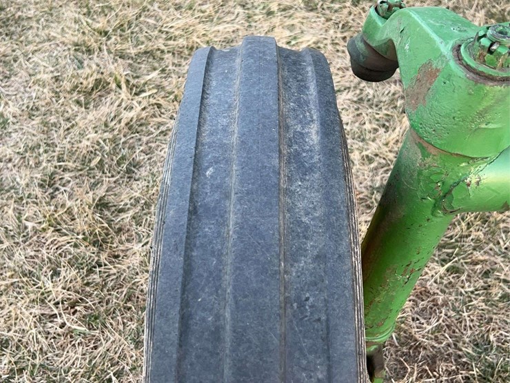 john-deere-720-image-21