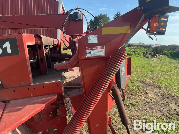 new-holland-1431-image-13