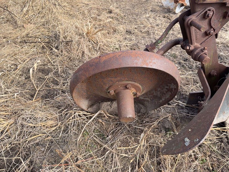 john-deere-no.-44-pull-type-two-bottom-plow-image-15