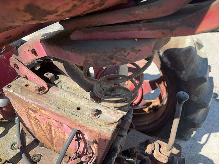 farmall-300-gas-image-34