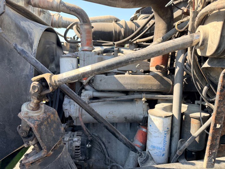 1993-mack-dm690s-image-91