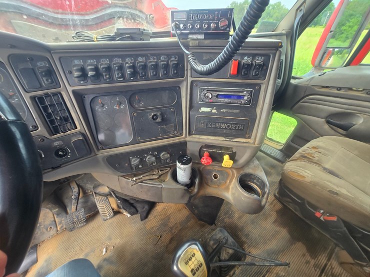 2007-kenworth-t2000-image-71