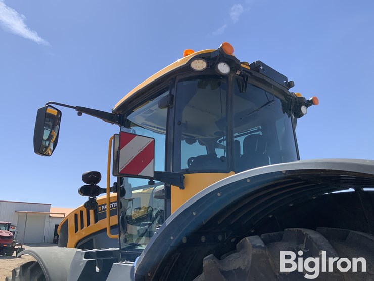 2023-jcb-fastrac-8330t4fcc-4wd-tractor-image-10