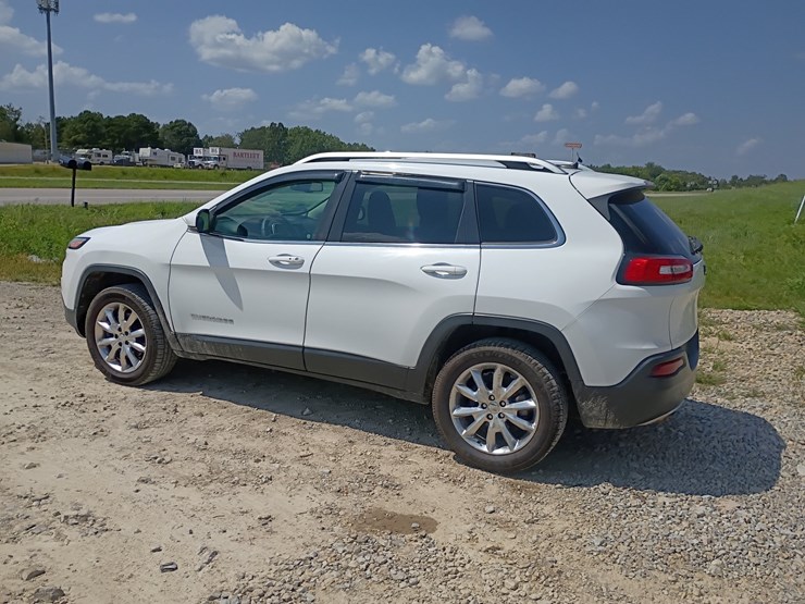2014-jeep-cherokee-image-4