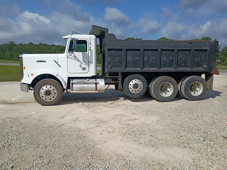 #24861-•-1988-freightliner-flc-dump-truck-image-4