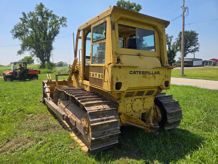 caterpillar-d5-image-9