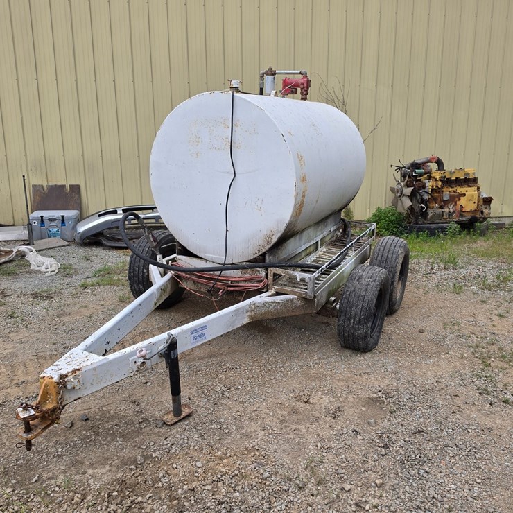 #22669 • 500 gallon transfer trailer tank