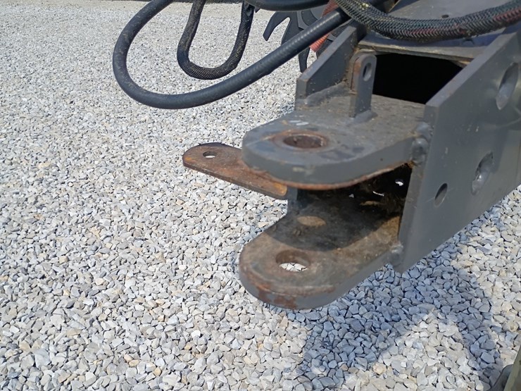massey-ferguson-1745-image-9