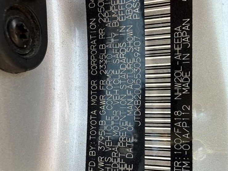#64-•-2005-toyota-prius-image-15