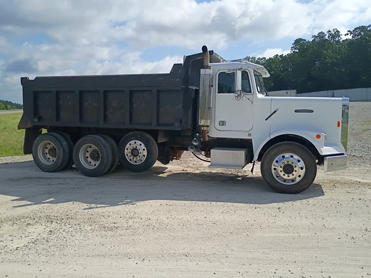 #24861-•-1988-freightliner-flc-dump-truck-image-18