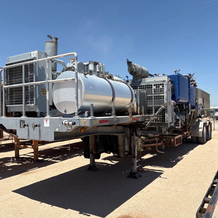 2010 CATERPILLAR C13