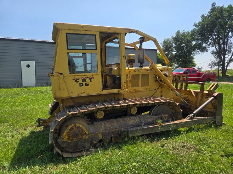 caterpillar-d5-image-14