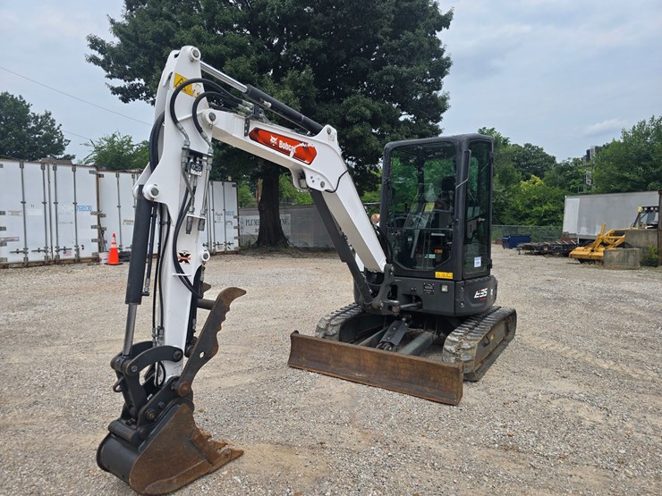 2022-bobcat-e35-image-1