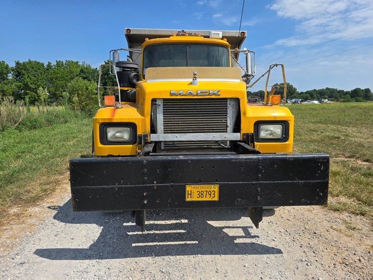 2002-mack-rd688s-image-26