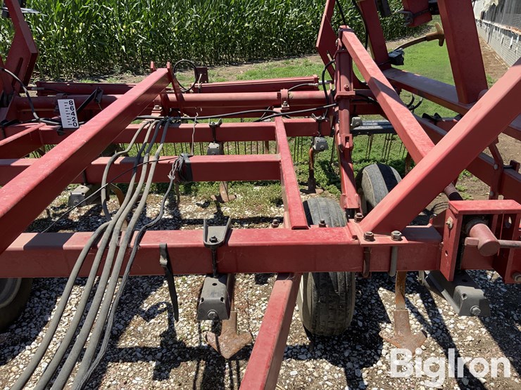 case-ih-4300-image-11