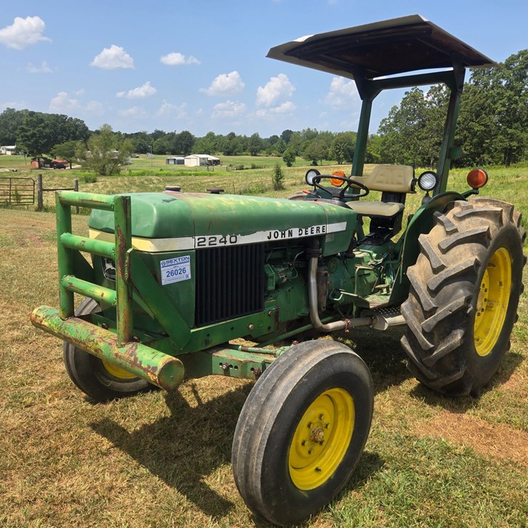 JOHN DEERE 2240