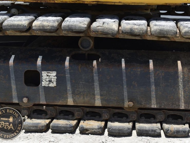 2016-komatsu-pc55mr-5-image-40