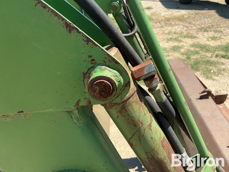 john-deere-158-image-18