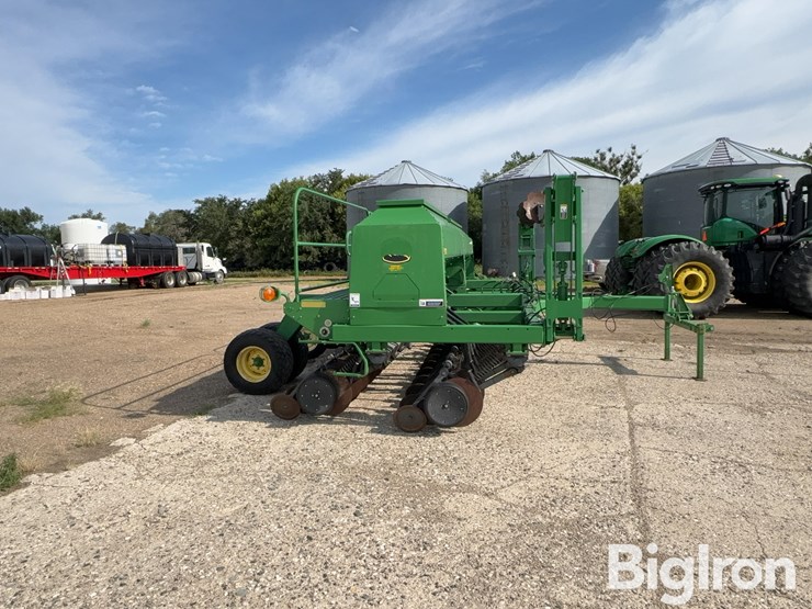 john-deere-1590-image-4