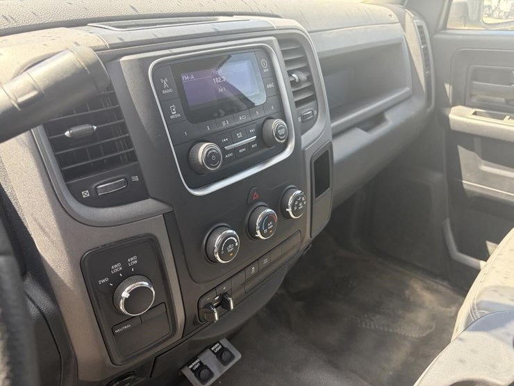 2014-dodge-ram-1500-image-17