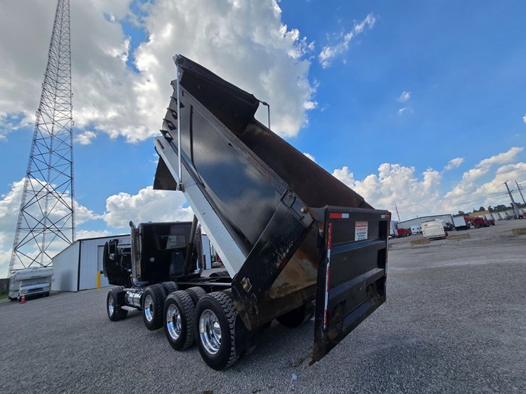 2015-kenworth-t800-image-76