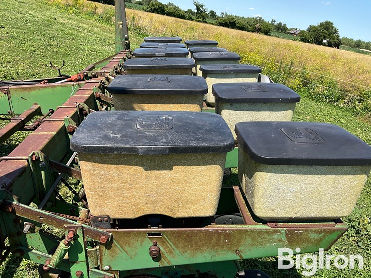 john-deere-7000-image-14